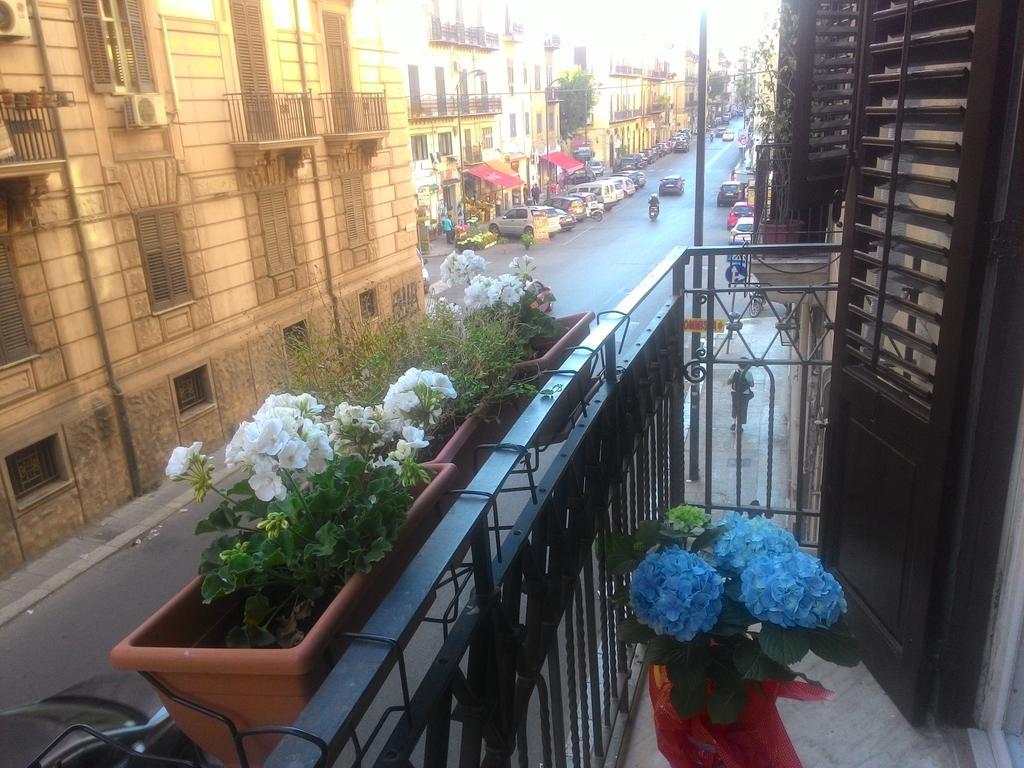 Casa Politeama Palermo Apartment Exterior photo